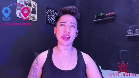 Snapshot of axel_rouse1 chatting on December 7, 4:42 am Axel Rouse online show from December 7, 4:42 am