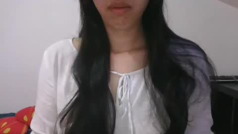Snapshot of axuepetitt chatting on February 24, 8:15 am axue online show from February 24, 8:15 am