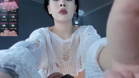 Aya online show from December 14, 8:40 pm