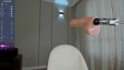 Snapshot of aya_me chatting on September 19, 3:05 am Aya online show from September 19, 3:05 am