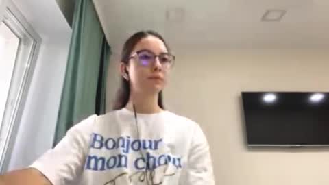 Allison online show from October 27, 10:11 am