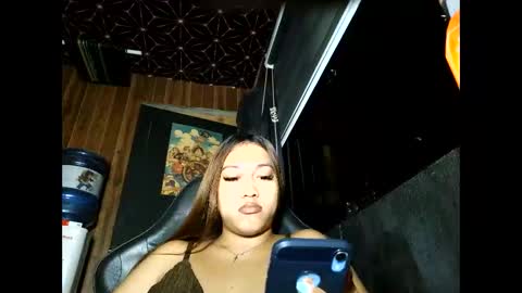 ayeshahxxx online show from May 5, 8:23 pm