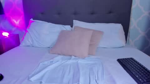 Alyda Jaramillo online show from February 14, 9:39 pm