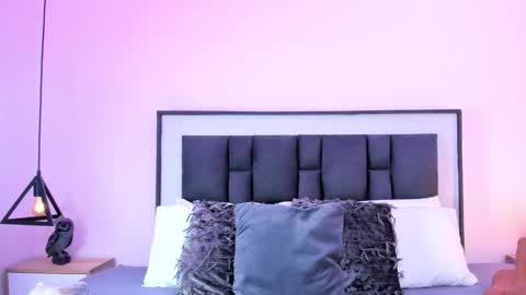 Snapshot of ayla_martinez chatting on October 24, 2:29 am Ayla online show from October 24, 2:29 am