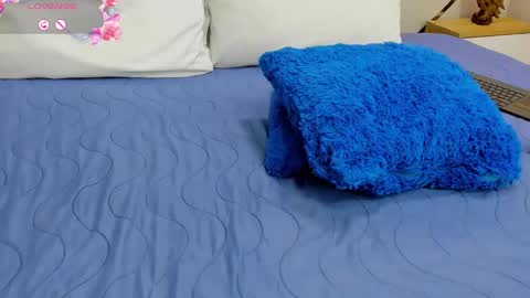 Snapshot of ayla_martinez chatting on February 7, 2:51 am Ayla online show from February 7, 2:51 am
