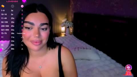 Snapshot of aylademir chatting on November 1, 11:20 pm Ayla online show from November 1, 11:20 pm