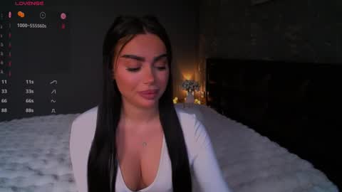 Ayla online show from January 5, 6:02 pm
