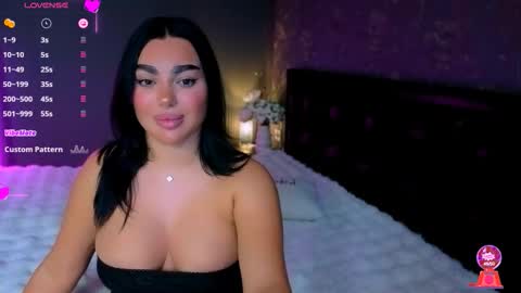 Snapshot of aylademir chatting on October 29, 10:34 pm Ayla online show from October 29, 10:34 pm