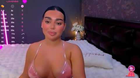 Snapshot of aylademir chatting on October 11, 8:22 pm Ayla online show from October 11, 8:22 pm