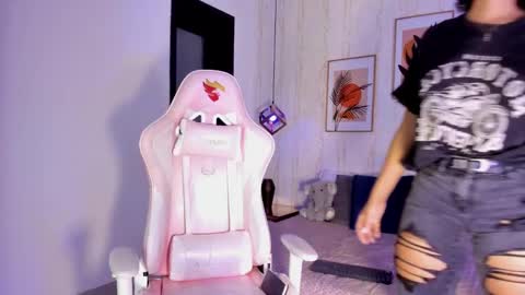 Snapshot of ayleen_dunkann chatting on October 13, 12:52 pm Ayleen online show from October 13, 12:52 pm