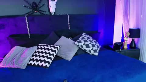 Snapshot of aylen_darkmoor chatting on October 22, 8:14 pm Aylen online show from October 22, 8:14 pm