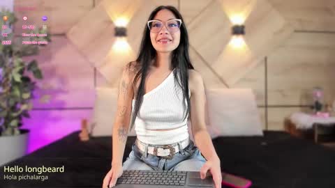 Snapshot of aylin_rousse chatting on October 15, 8:11 pm ayllin online show from October 15, 8:11 pm