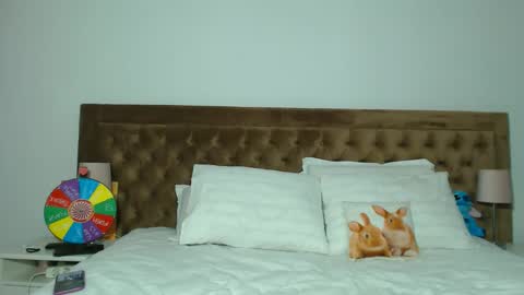 Snapshot of aylinhoney chatting on October 30, 6:38 am Aylin online show from October 30, 6:38 am