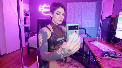 mia rand online show from March 11, 12:33 am