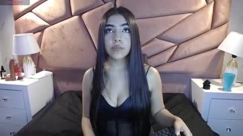 Snapshot of aysel_27 chatting on October 2, 9:20 pm Aysel online show from October 2, 9:20 pm