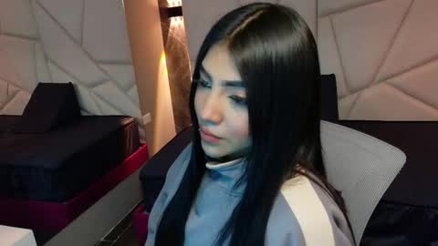 Snapshot of aysel_27 chatting on October 19, 10:01 pm Aysel online show from October 19, 10:01 pm