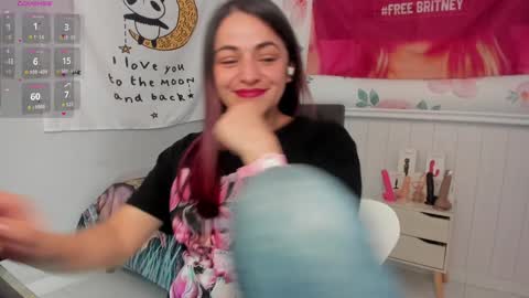 Azucena R online show from December 7, 2:35 pm
