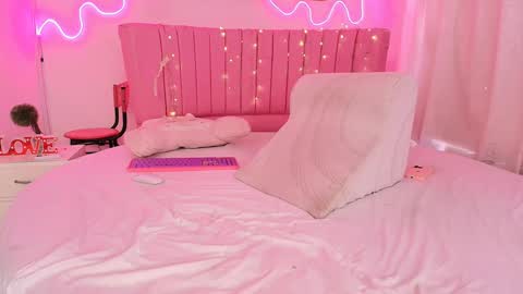 Snapshot of azul_horny chatting on December 13, 9:20 pm PRINCESS AZUL. online show from December 13, 9:20 pm