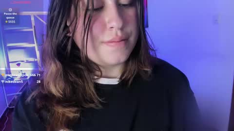 Snapshot of azul_vera chatting on October 15, 2:41 pm AZUL online show from October 15, 2:41 pm