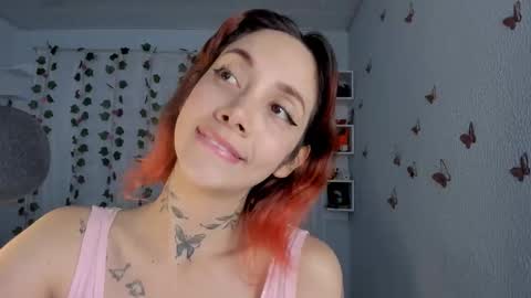 Snapshot of azumi_saan chatting on October 4, 2:50 am azumi saan online show from October 4, 2:50 am