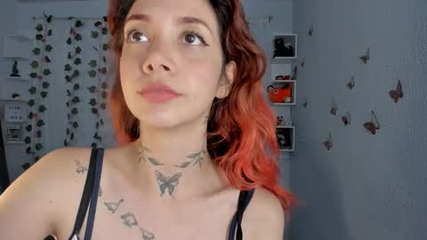 Snapshot of azumi_saan chatting on October 2, 2:27 am azumi saan online show from October 2, 2:27 am