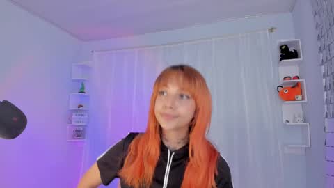 Snapshot of azumi_saan chatting on February 8, 11:24 pm azumi saan online show from February 8, 11:24 pm