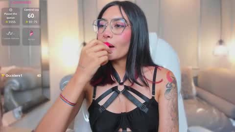 Azura online show from February 25, 8:51 pm