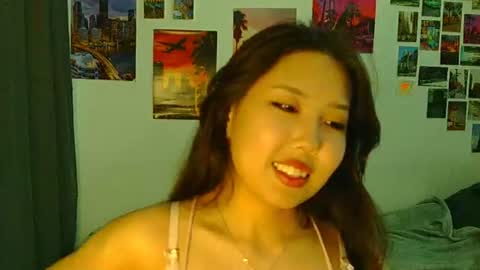 Mimi online show from July 30, 6:42 pm