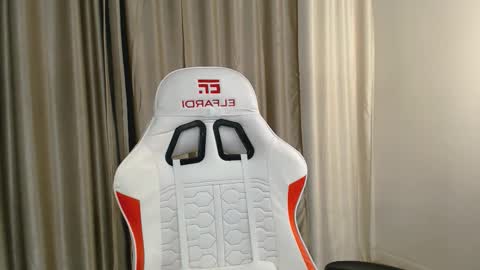 Snapshot of babby_rabbit_ chatting on October 10, 6:46 pm Cute Raby online show from October 10, 6:46 pm