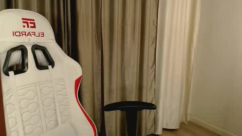 Snapshot of babby_rabbit_ chatting on October 11, 6:54 pm Cute Raby online show from October 11, 6:54 pm