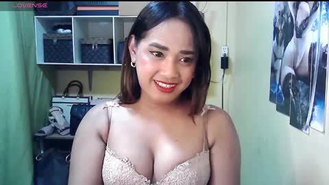 cassandra online show from December 3, 2:56 am