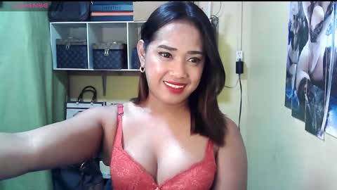 cassandra online show from December 18, 6:25 pm