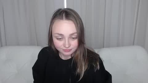 Snapshot of baby_emmaa chatting on January 23, 1:35 pm Baby emmaa online show from January 23, 1:35 pm