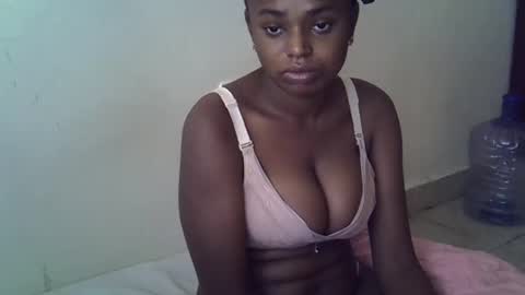 baby_fayyan online show from February 3, 4:04 am