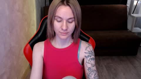 baby_kitte online show from November 28, 7:22 am