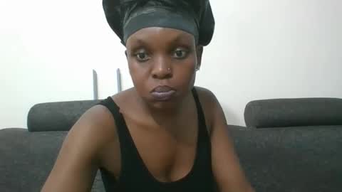 Snapshot of baby_lucky35865 chatting on October 8, 11:25 am needoh online show from October 8, 11:25 am