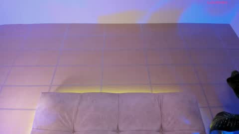 Moon online show from November 5, 6:18 am