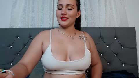 Snapshot of baby_sexgirl_ chatting on February 23, 6:01 am Daniella Soto online show from February 23, 6:01 am