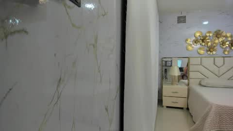 Snapshot of babyangel18_ chatting on November 2, 3:21 am ANGEL online show from November 2, 3:21 am