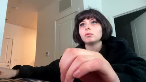 babybray online show from January 5, 7:39 pm