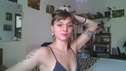 babydemon6 online show from December 12, 12:33 pm