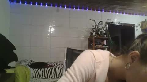 Snapshot of babydemon6 chatting on September 26, 10:51 pm babydemon6 online show from September 26, 10:51 pm