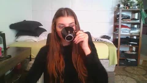 Snapshot of babydemon6 chatting on September 28, 2:00 pm babydemon6 online show from September 28, 2:00 pm