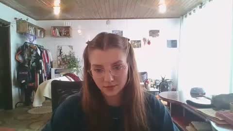 Snapshot of babydemon6 chatting on October 23, 1:17 pm babydemon6 online show from October 23, 1:17 pm