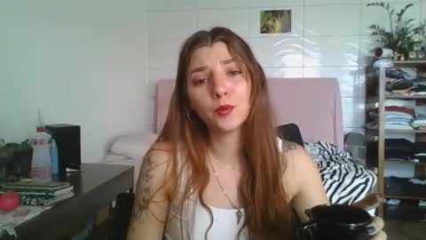 Snapshot of babydemon6 chatting on October 13, 1:47 pm babydemon6 online show from October 13, 1:47 pm