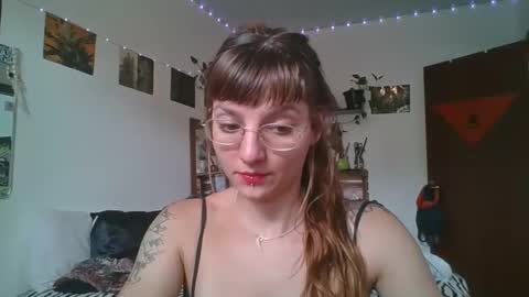 babydemon6 online show from December 10, 2:17 pm