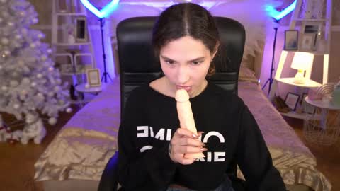 Sasha online show from December 2, 8:53 pm