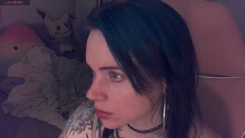 Snapshot of babyjas chatting on January 9, 1:18 am Jasper Ahptik online show from January 9, 1:18 am