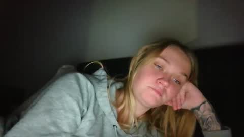 babykay03 online show from December 21, 9:02 am