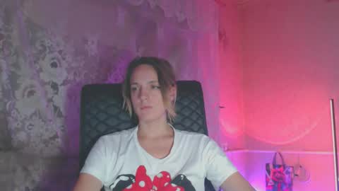 Snapshot of babymuro4ka chatting on October 13, 6:43 pm Sonya online show from October 13, 6:43 pm